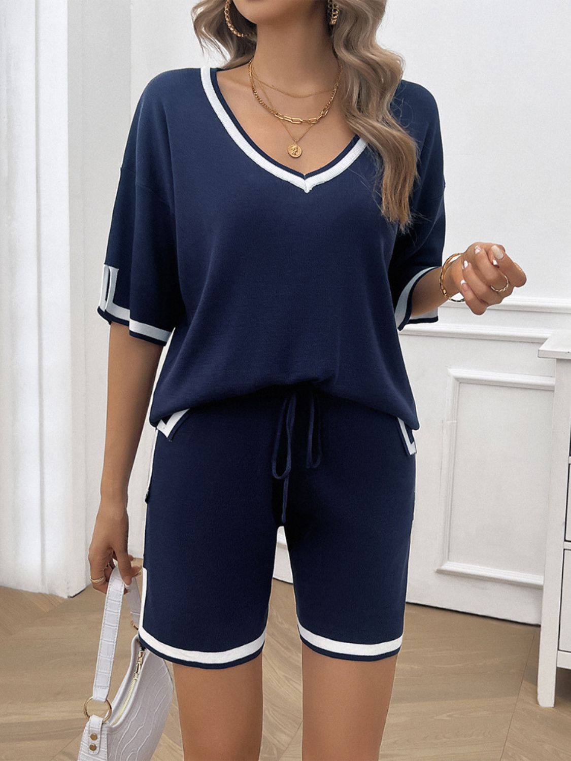 Contrast Trim V-Neck Top Short Set