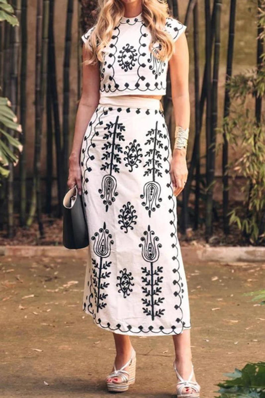 Crew Neck Line Print Midi Skirt Set