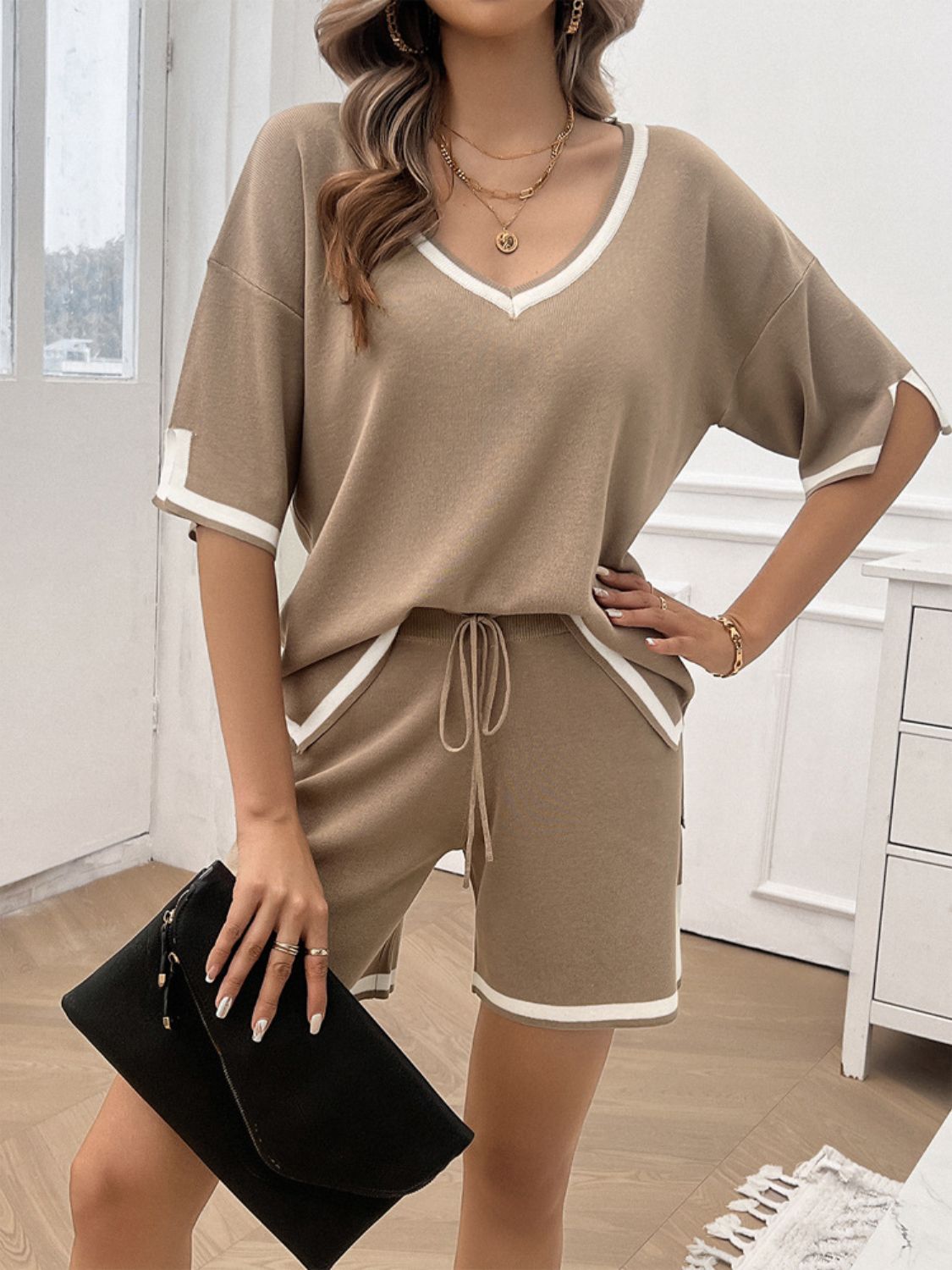 Contrast Trim V-Neck Top Short Set